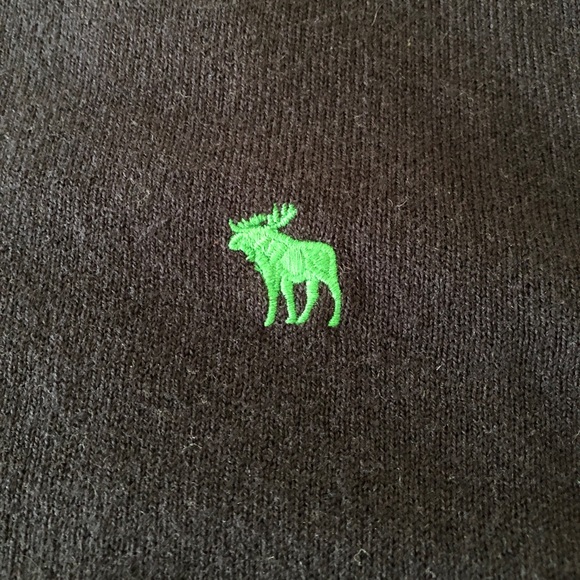 Abercrombie & Fitch: XS Men’s Sweater - Picture 4 of 5